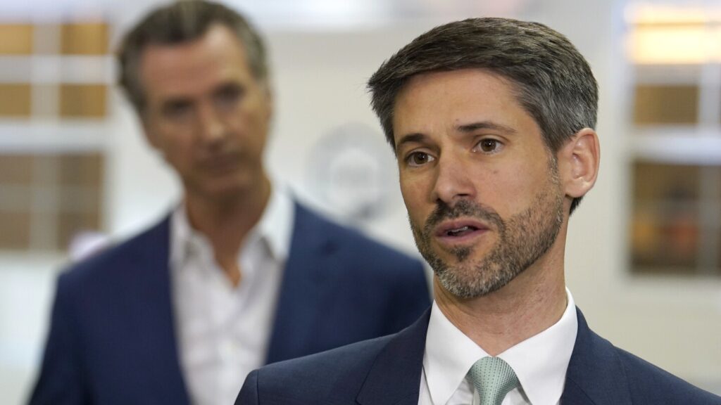 ChatGPT helps write this mayor’s speeches. Now he wants a thousand city workers using AI