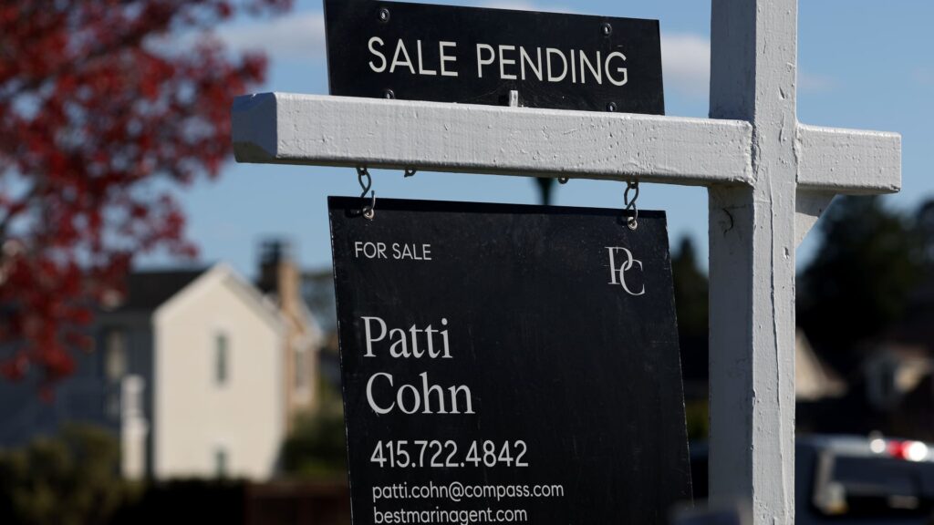 Pending home sales tick lower in July as canceled contracts spike
