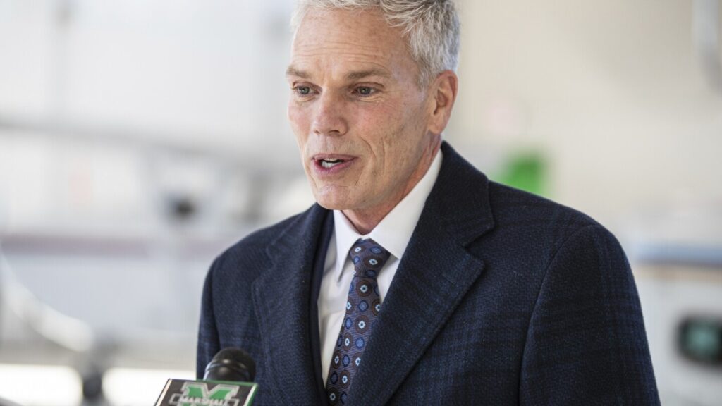 Marshall president and wife make $50M gift to university to promote eliminating student debt