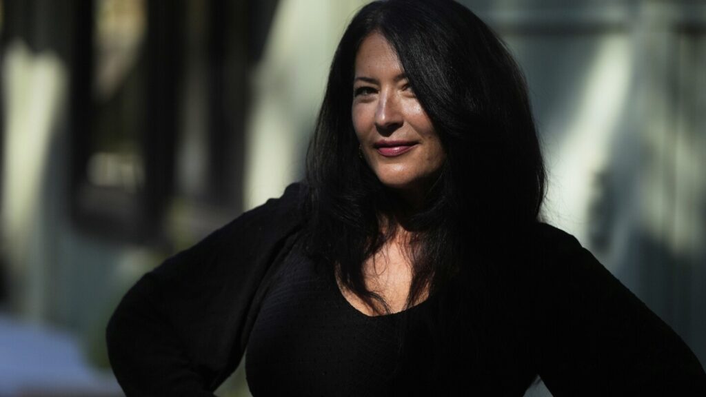 Former poet laureate Ada Limón says artists must band together