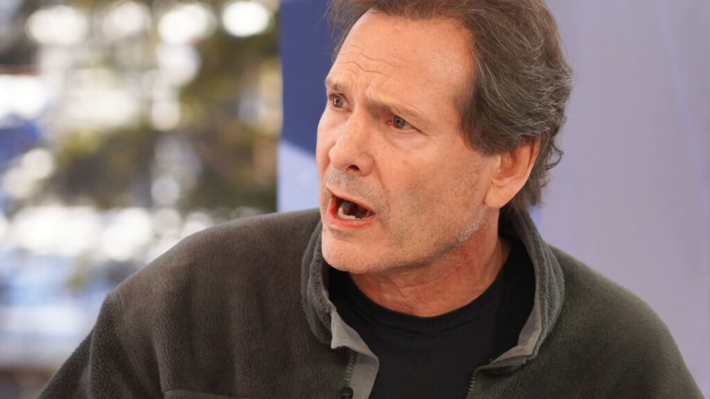 Verizon names former PayPal boss Dan Schulman as new CEO