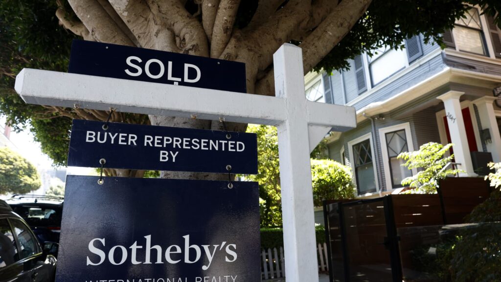 Investors make up highest share of buyers in 5 years