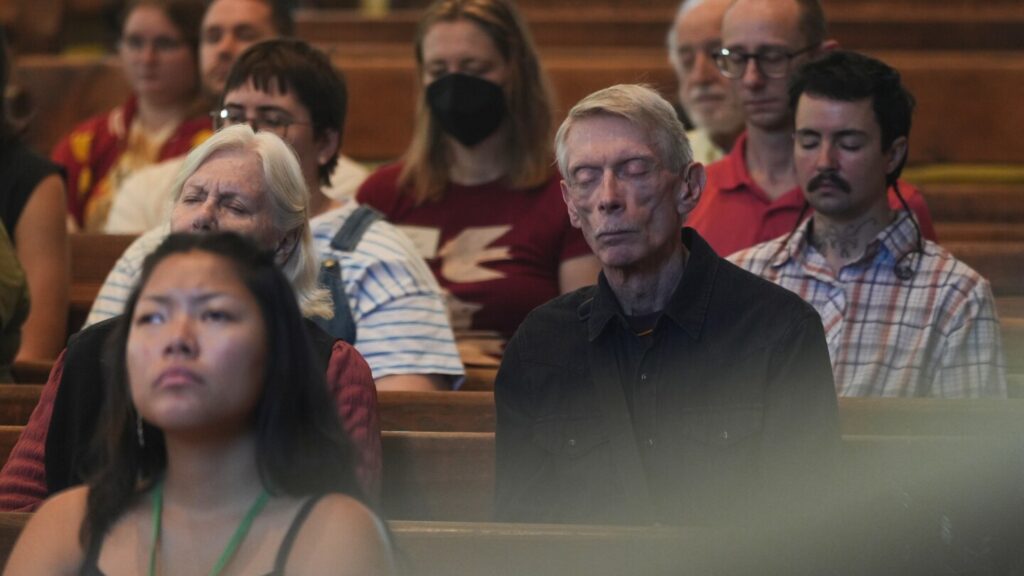 Young adults turn to Quakers’ silent worship to offset a noisy world