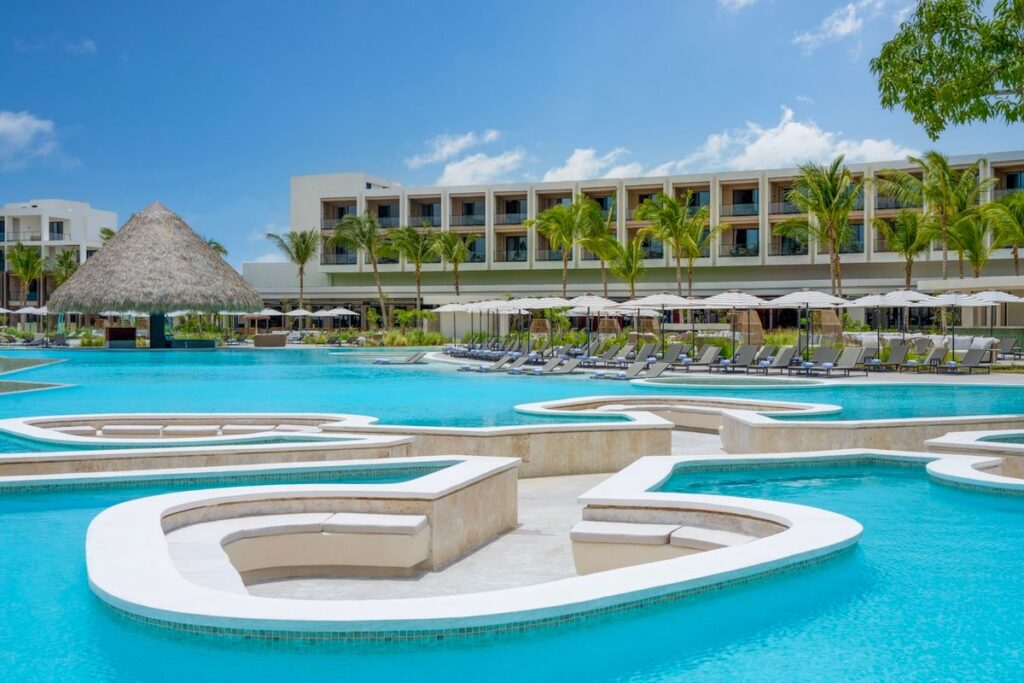 Hilton Unveils Sale For Stressed-Out Holiday Travelers