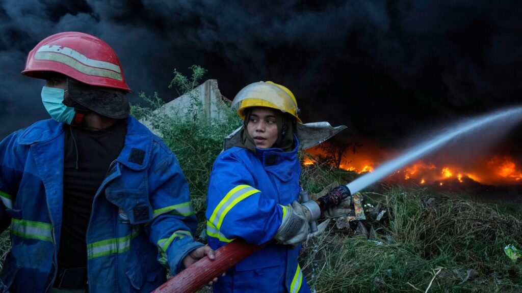 More Pakistani women are joining the country’s firefighters