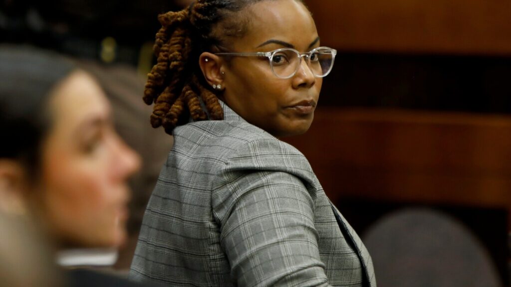 Lawsuit filed by former Virginia teacher who was shot by a 6-year-old student heads to the jury