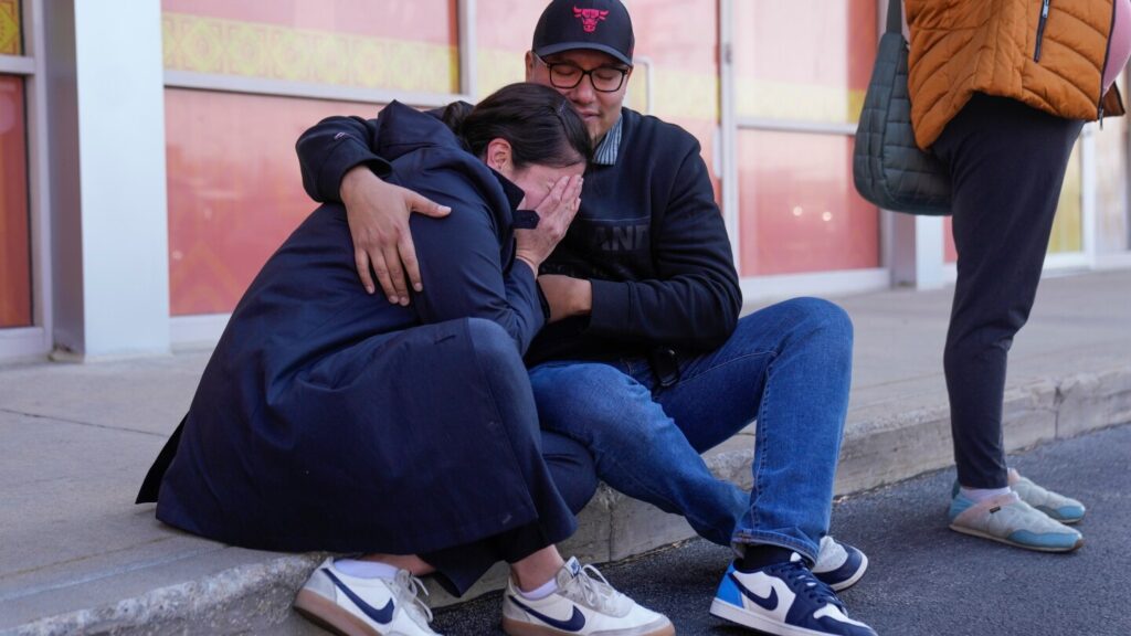 Chicago daycare worker is detained by immigration authorities during drop-off time